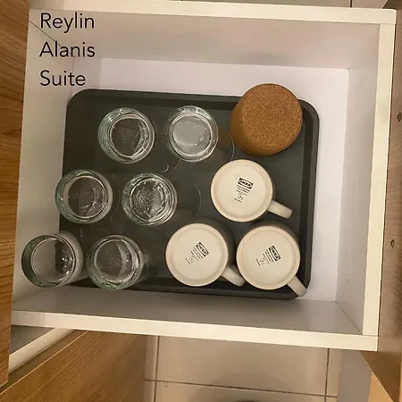Reylin Alanis Suite // Free Wifi & Netflix // Airport Shuttle Service Sepang Exterior photo