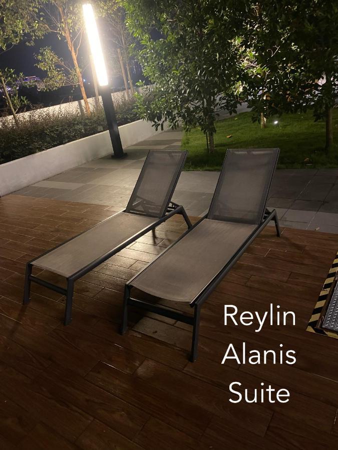 Apartment Reylin Alanis // Free Wifi & Netflix // Airport Shuttle Service Sepang